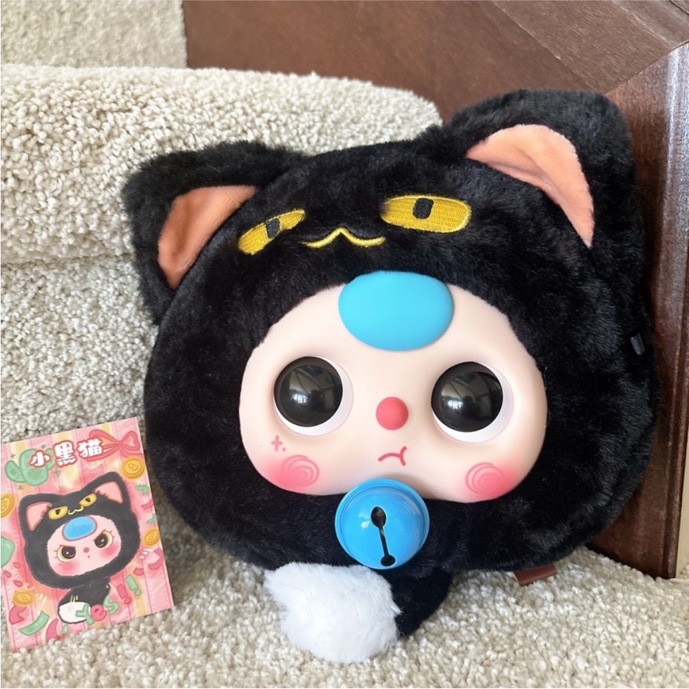 Baby Three Lucky Cat Furry Zipper Pouch